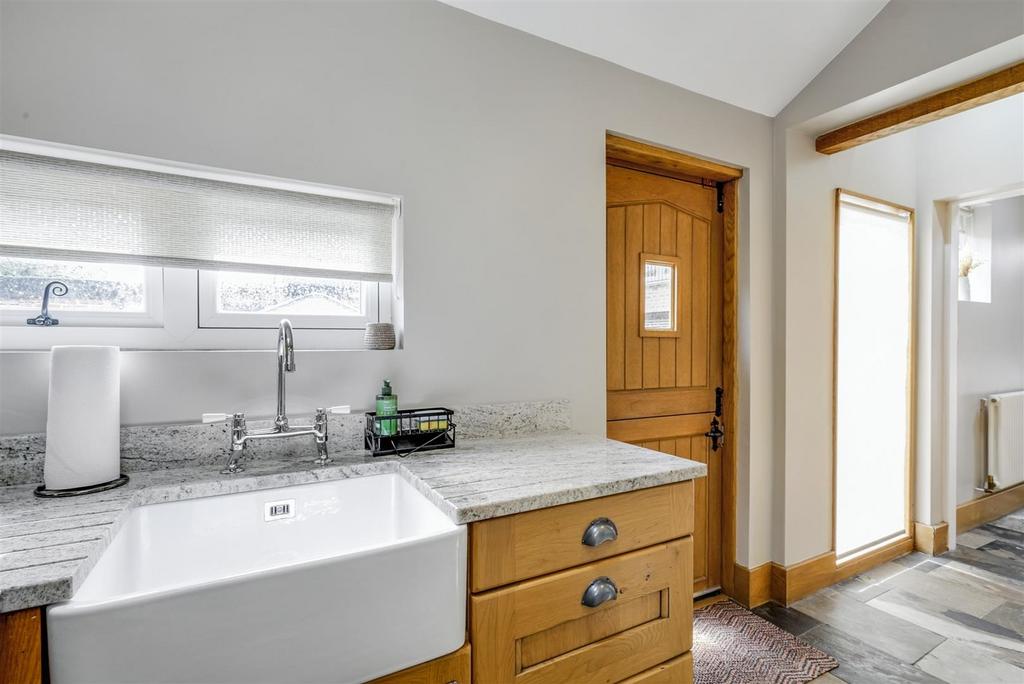 Utility Room 1 2.jpeg