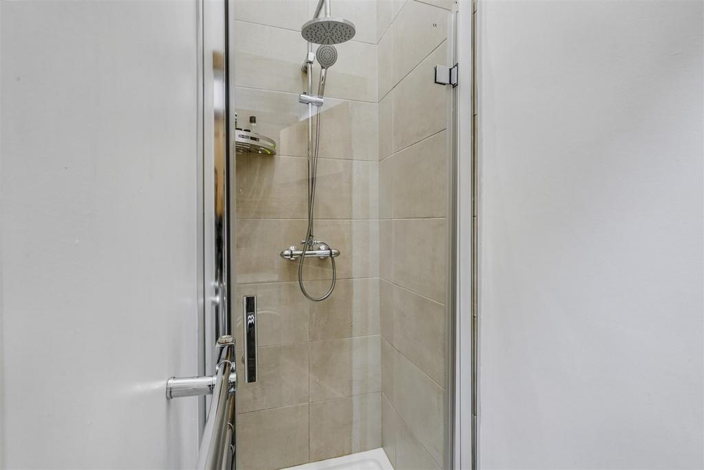 Shower Room.jpeg