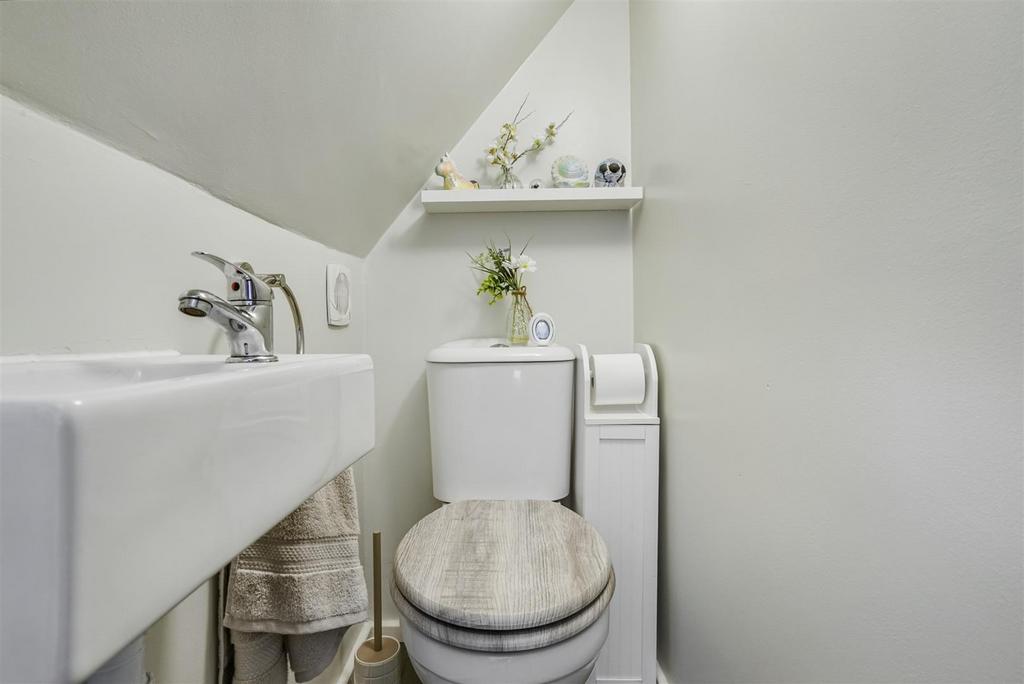 Loft WC.jpeg