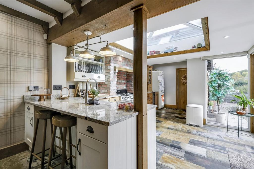 Kitchen 1 1.jpeg