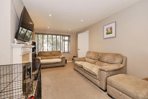 undefined, Fairways Avenue, Harrogate, HG2
