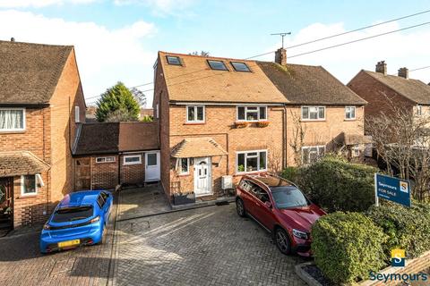 undefined, Cypress Road, Surrey GU1
