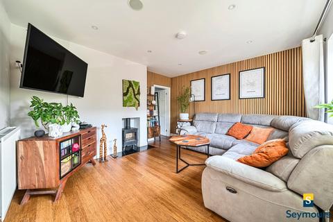 undefined, Cypress Road, Surrey GU1