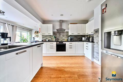 undefined, Cypress Road, Surrey GU1