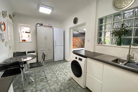 3 bedroom semi-detached house for sale, Stoneley Road, Crewe