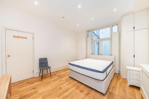 2 bedroom flat to rent, Earls Court Road, London W8