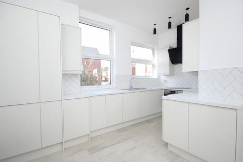 2 bedroom flat to rent, Sneyd Lodge, Olive Road, Brent, NW2