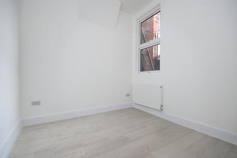 2 bedroom flat to rent, Sneyd Lodge, Olive Road, Brent, NW2