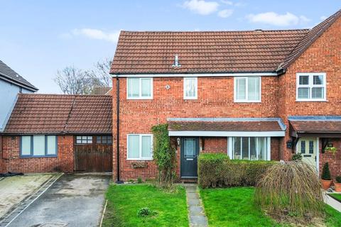 Braemar Close, Fearnhead, WA2