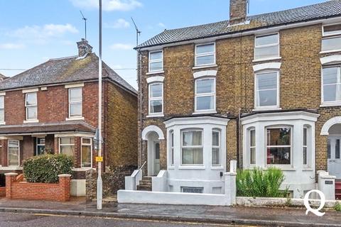 1 bedroom apartment for sale, Park Road, Sittingbourne, Kent, ME10