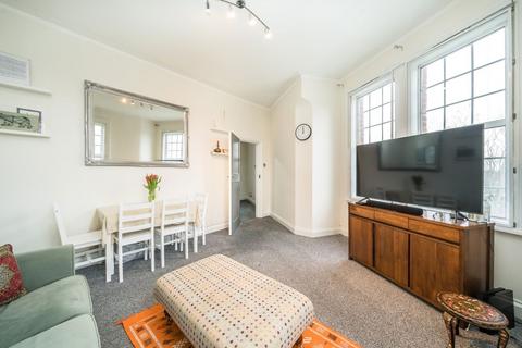 2 bedroom maisonette for sale, Estreham Road, London SW16