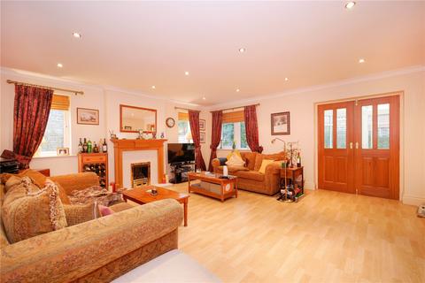 3 bedroom bungalow for sale, Lower Green, Shipley BD17