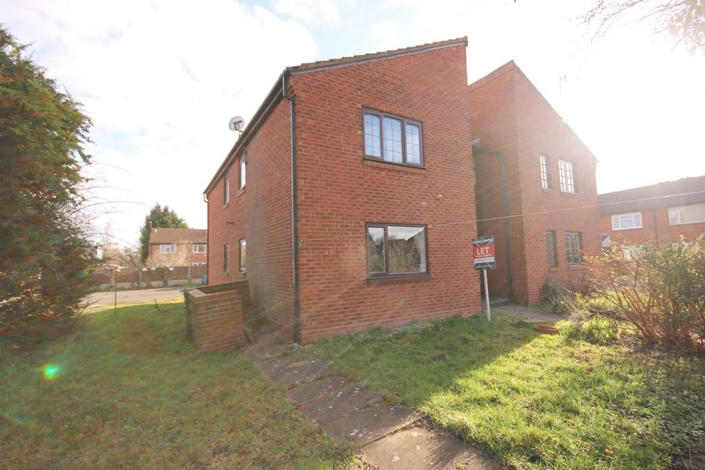 Ground floor one bedroom studio apartment – com