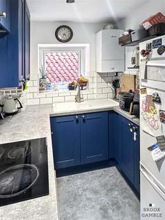 2 bedroom flat for sale, 19 St. Annes Road, Eastbourne BN21