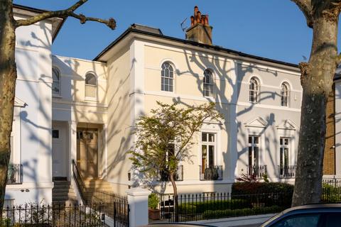 undefined, Addison Avenue, London, W11
