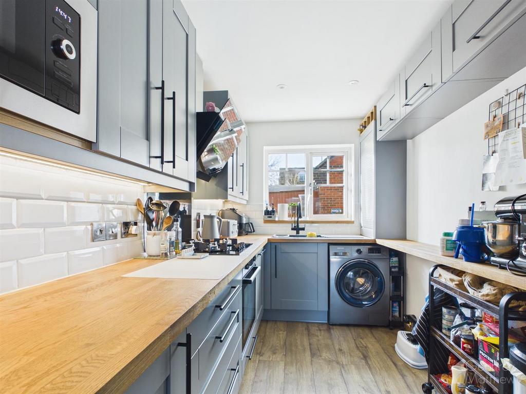 CAM02365 G0-PR0429-STILL016.jpg