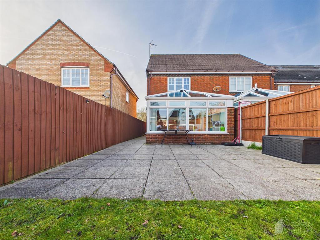 CAM02365 G0-PR0429-STILL034.jpg