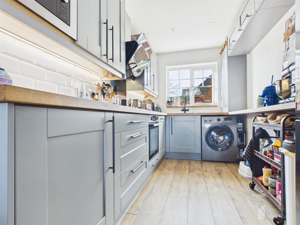 CAM02365 G0-PR0429-STILL015.jpg