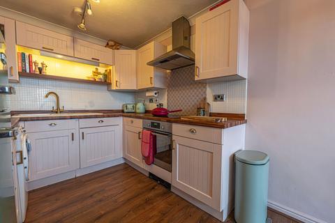 2 bedroom flat for sale, Cwrt Boston, Cardiff, CF24