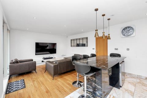 2 bedroom flat to rent, Green Lanes, Stefan House, N21