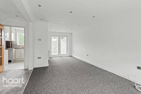 3 bedroom semi-detached house to rent, Walnut Tree Road, SHEPPERTON
