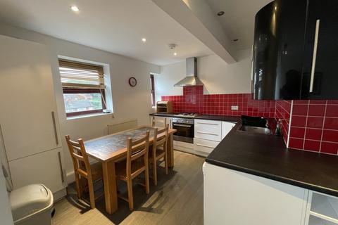 undefined, Kelso Heights, Belle Vue Road, Leeds, LS3