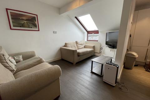 undefined, Kelso Heights, Belle Vue Road, Leeds, LS3