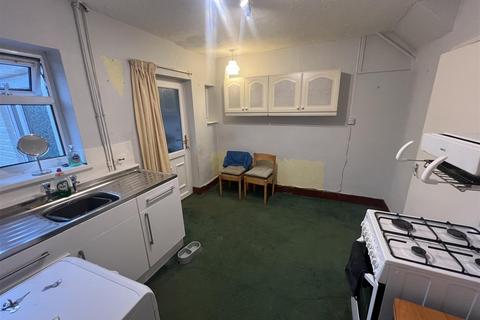 3 bedroom end of terrace house for sale, Jessie Road, Aldridge