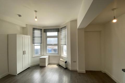 undefined, Horn Lane, London W3