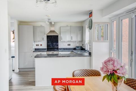 4 bedroom detached house for sale, Patch Street, Bromsgrove, Worcestershire, B61