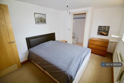 2 bedroom flat to rent, Little Neville Street, Leeds, LS1