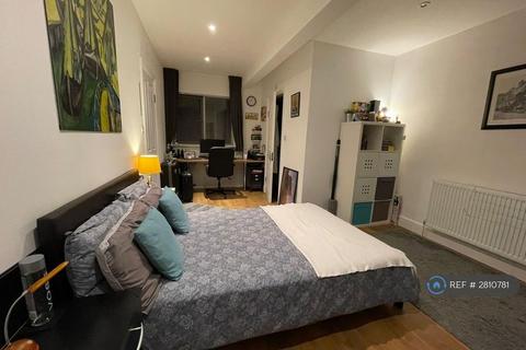 undefined, Kingfisher Lodge, Chorleywood, WD3