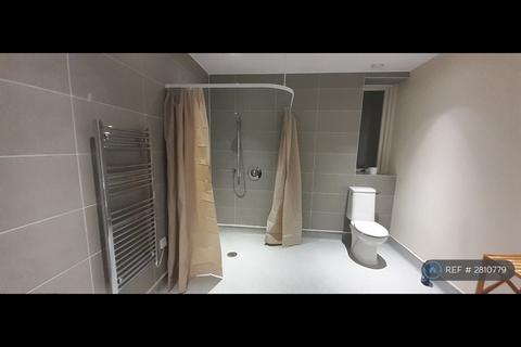 2 bedroom flat to rent, Stead Street, London, SE17