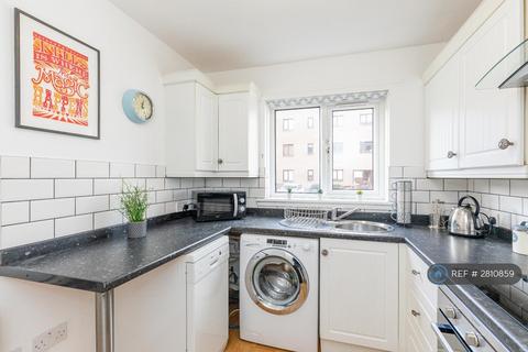 undefined, Allanfield, Edinburgh, EH7