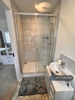 1 bedroom semi-detached house to rent, Owen Close, Kettering, NN15
