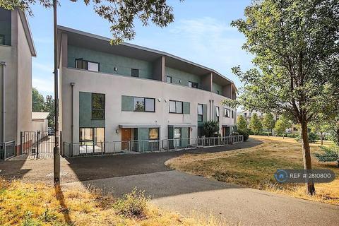 3 bedroom end of terrace house to rent, Wharf Road, Brentwood, CM14