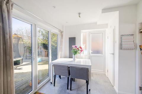 undefined, Mansfield Drive, Merstham, RH1