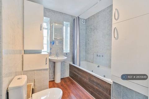 undefined, London Road, Thornton Heath, CR7