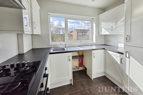 2 bedroom flat for sale, Lesley Court, 2 Harcourt Road, Wallington