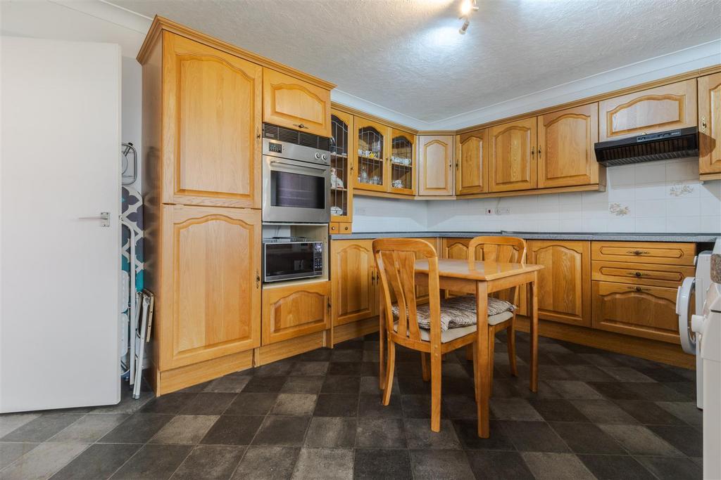 Kitchen diner