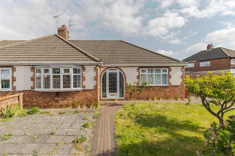 2 bedroom semi-detached bungalow for sale, Lunedale Road, Scunthorpe