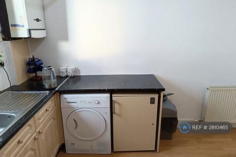 undefined, Right, Aberdeen, AB11