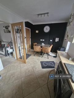 3 bedroom semi-detached house to rent, Keddington Crescent, Louth, LN11