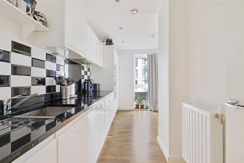 2 bedroom flat for sale, Hampden Road, Altitude Point Hampden Road, N8