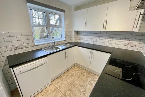 2 bedroom flat for sale, Lords Place, Knights Field, Luton, Bedfordshire, LU2 7LD
