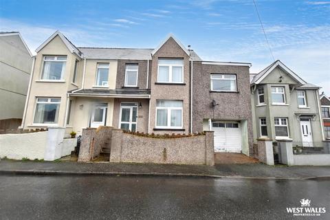 undefined, Milford Haven