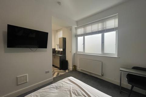 undefined, Priestgate, PETERBOROUGH PE1
