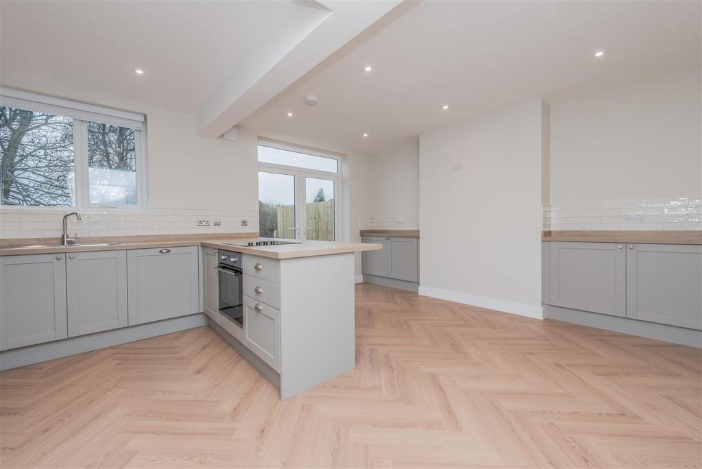 Fitted Dining Kitchen: