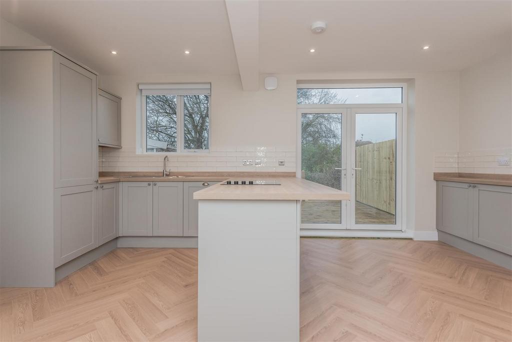 Fitted Dining Kitchen: