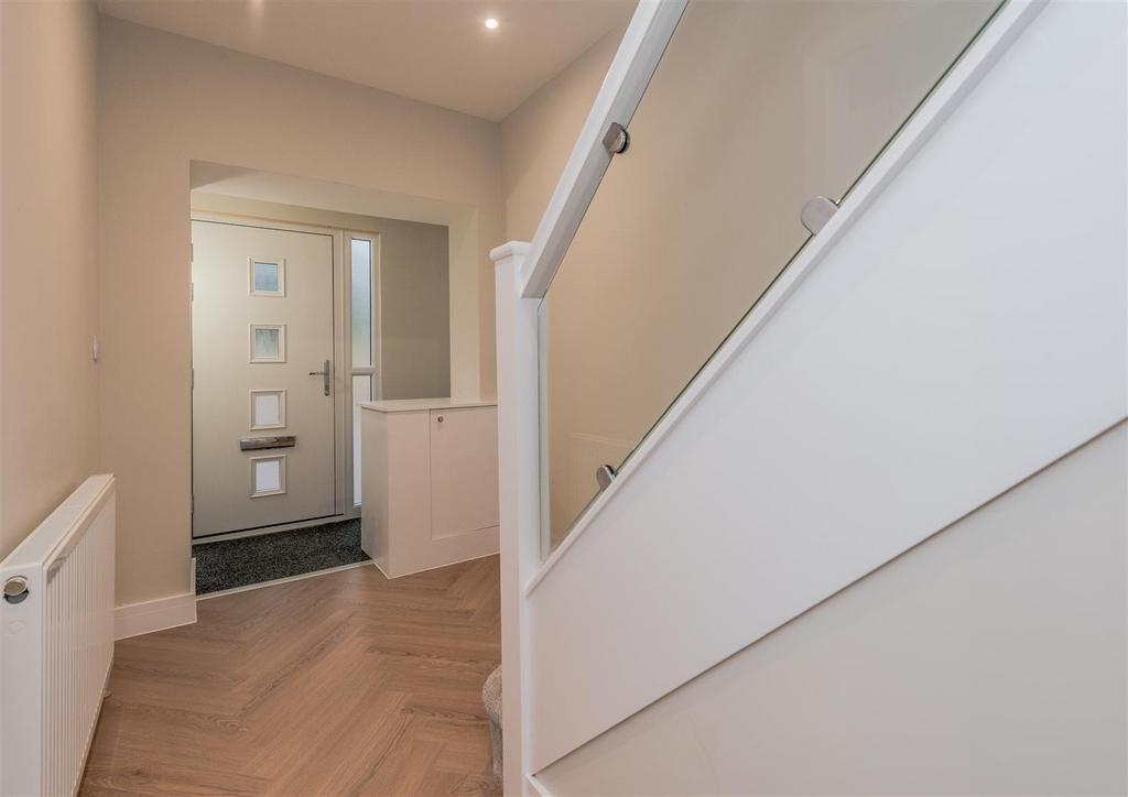 Entrance Hallway: